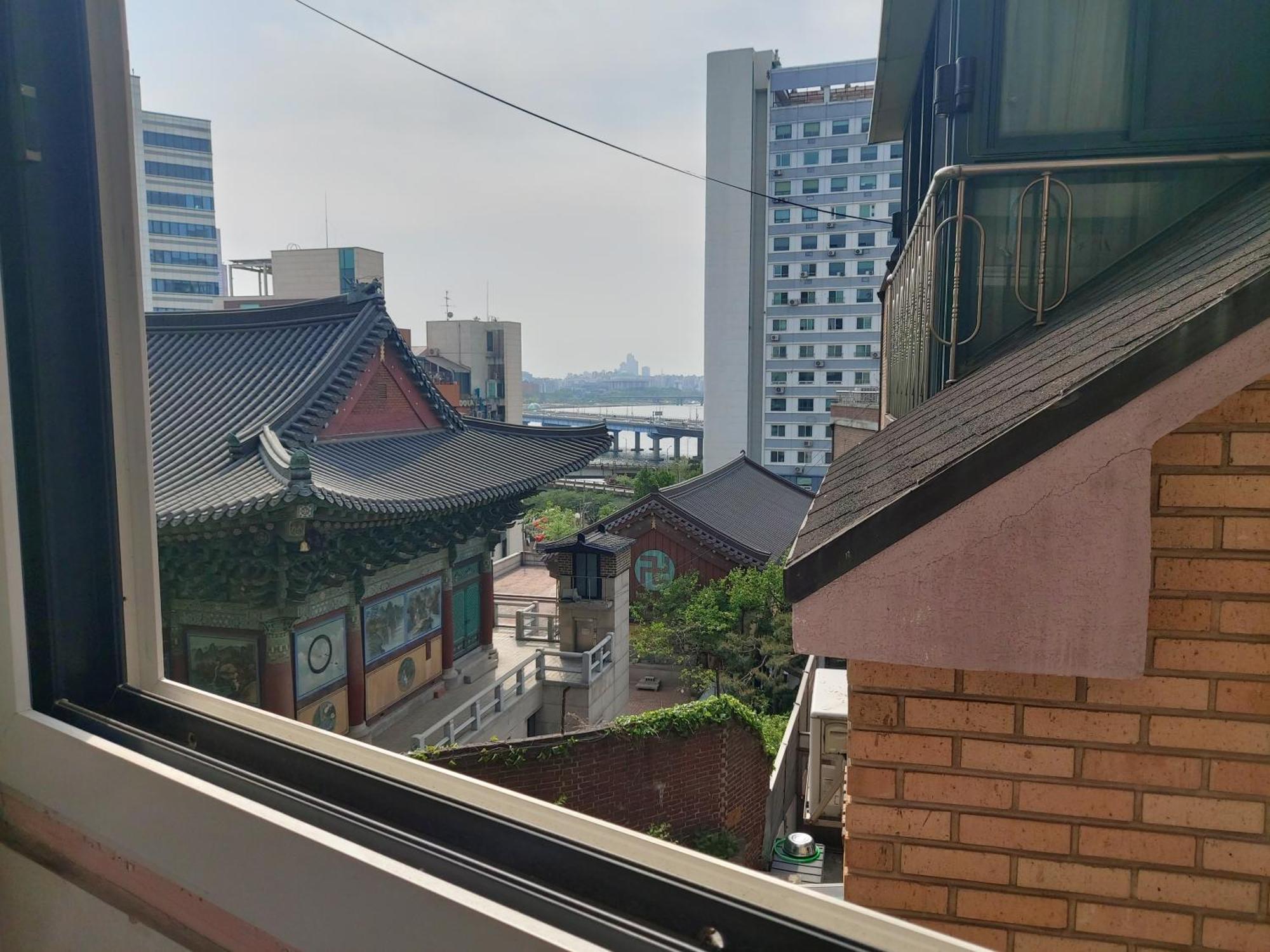 Han River Residence & Guesthouse Сеул Экстерьер фото
